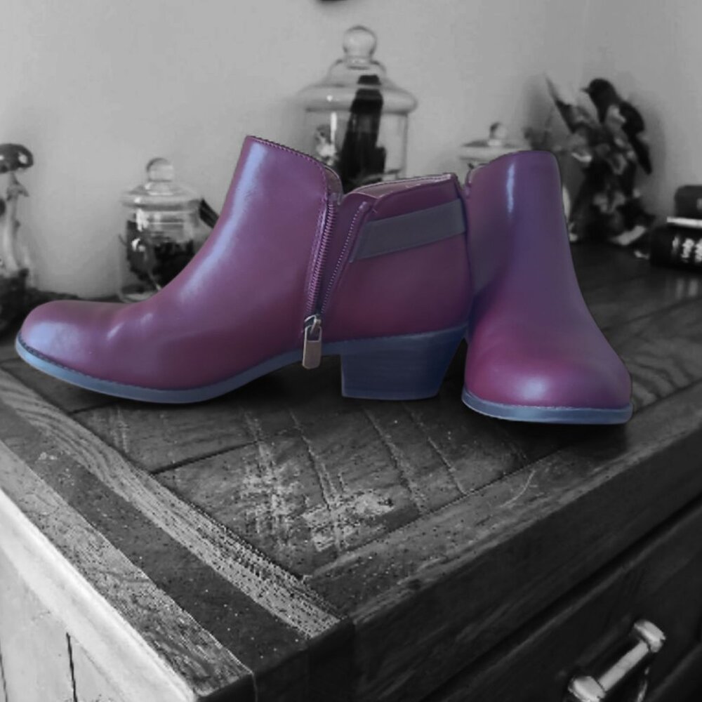 FINAL SALE  Vionic Millie Wine Boots Size 8, Leather Zip Up, Leather Upper - Picture 2 of 6